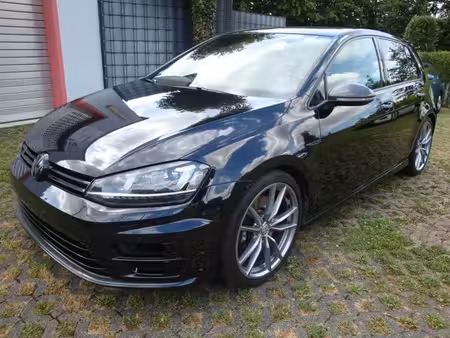 Volkswagen Golf R 2.0 TSI 300 4Motion