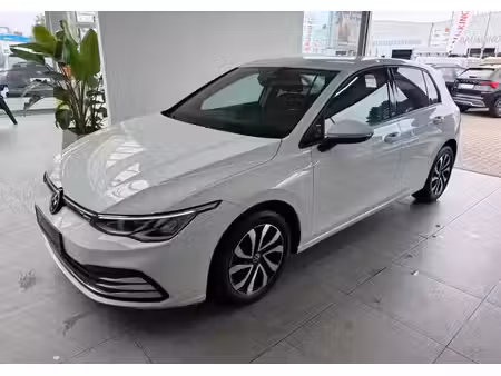 Volkswagen Golf 1.0 TSI 110