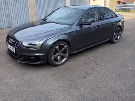 Audi A4 2.0 TDI 177 Ambition quattro