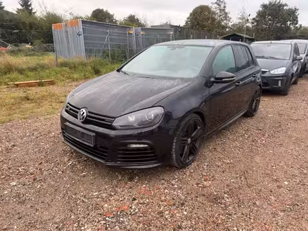 Volkswagen Golf R 2.0 TSI 270 4Motion