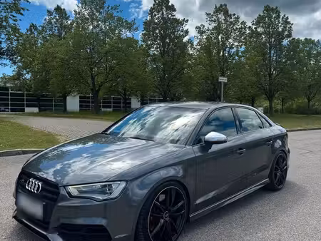 Audi A3 S3 2.0 TFSI 300 quattro