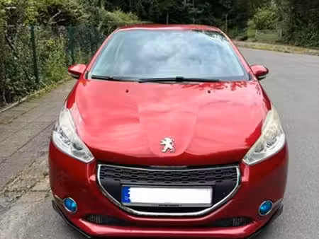 Peugeot 208 1.6 THP 208 GT Line