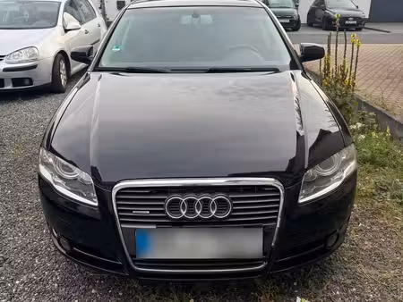 Audi A4 V6 3.0 quattro