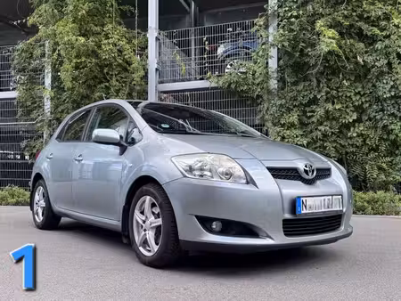 Toyota Auris 1.6 124