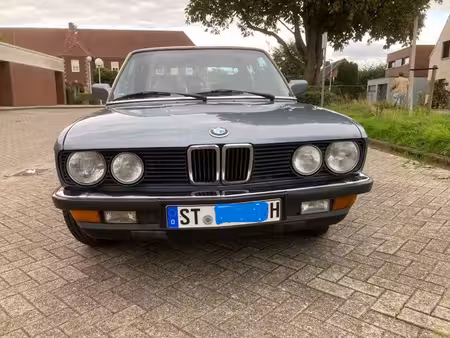 BMW Série 5 520i