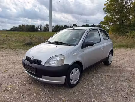 Toyota Yaris 1.0 VTi 68