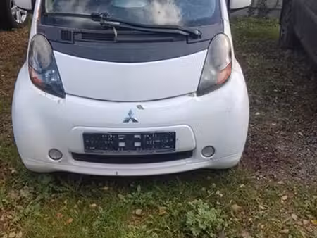 Mitsubishi I-miev 69