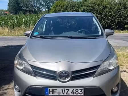 Toyota Verso 2.0 124