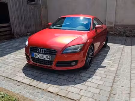 Audi TT 2.0 TFSI 200 S line