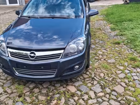 Opel Astra 1.4 90