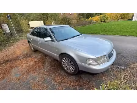 Audi A8 2.5 TDI 180