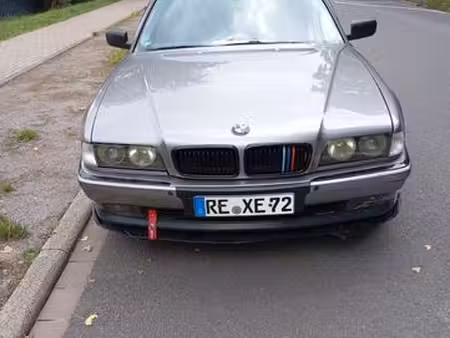 BMW Série 7 728i 2.8 193