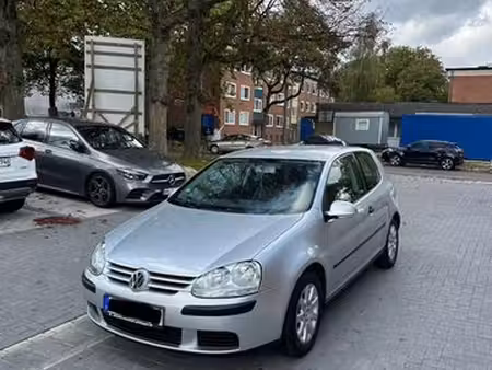 Volkswagen Golf R 1.4 75
