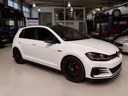 Volkswagen Golf GTI 2.0 245