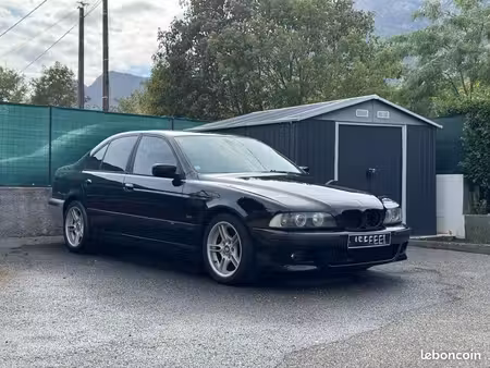 BMW Série 5 530d 3.0 183