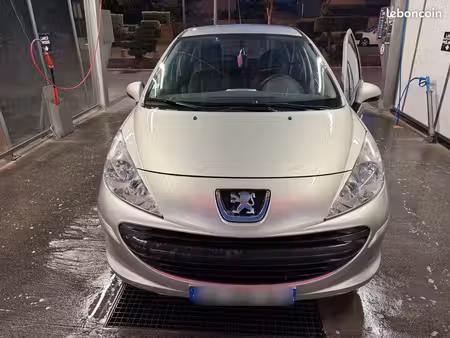 Peugeot 207 1.4 HDi 70