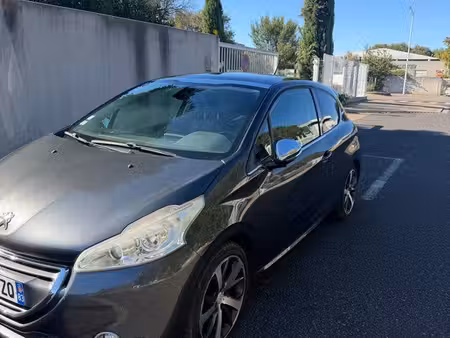 Peugeot 208 1.6 THP 208