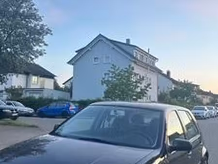 Volkswagen Golf 1.6 105