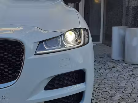Jaguar F-Pace P300 2.0 300 Prestige 4x4