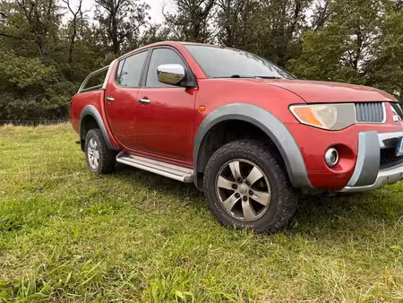 Mitsubishi L200 2.5 136