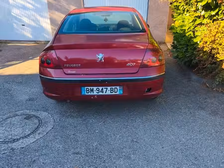 Peugeot 407 2.0 HDi 136
