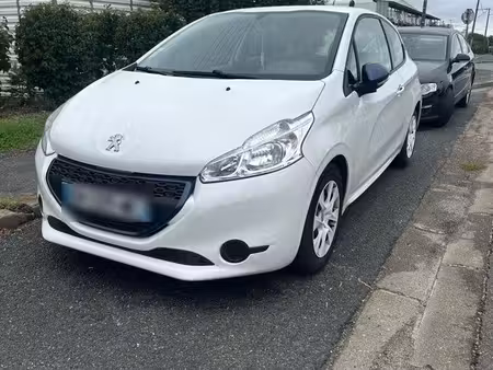 Peugeot 208 1.6 THP 208