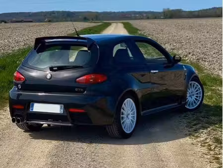 Alfa Romeo 147 GTA V6 3.2 250