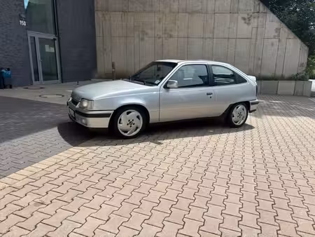 Opel Kadett GSI