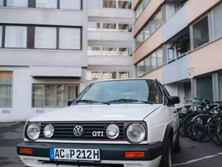 Volkswagen Golf GTI