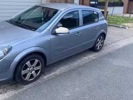 Opel Astra 1.6 105