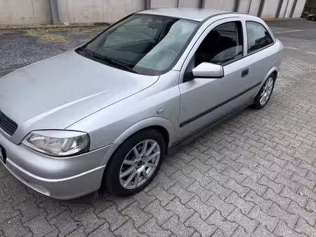 Opel Astra 1.6