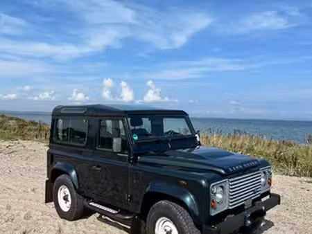 Land Rover Defender TD4 2.2 122 Station Wagon 4x4