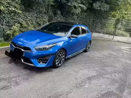 Kia Ceed 1.0 T-GDi 120 GT Line Premium