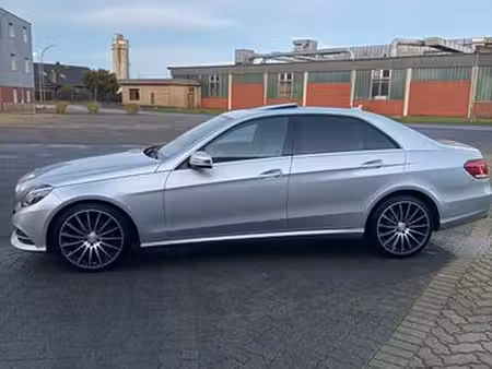 Mercedes-Benz Classe E E 200 2.1 136