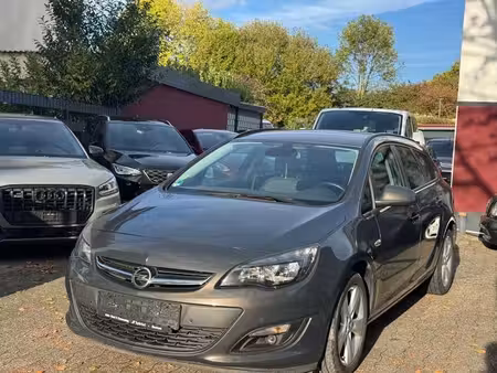Opel Astra 1.4 140 Cosmo