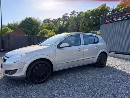 Opel Astra 1.6 105 Edition