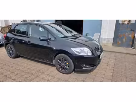Toyota Auris 1.6 124