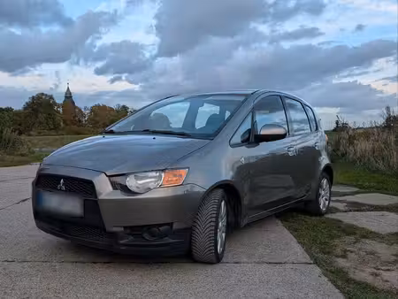 Mitsubishi Colt 1.3 95 Invite
