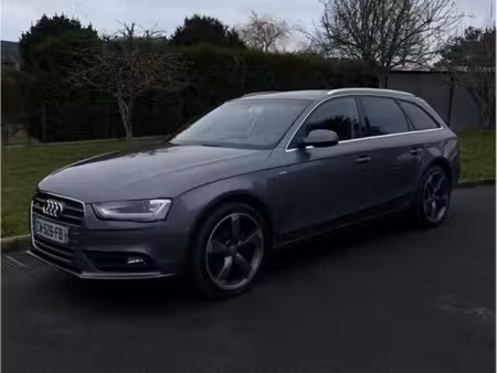 Audi A4 2.0 TDI 150 S line