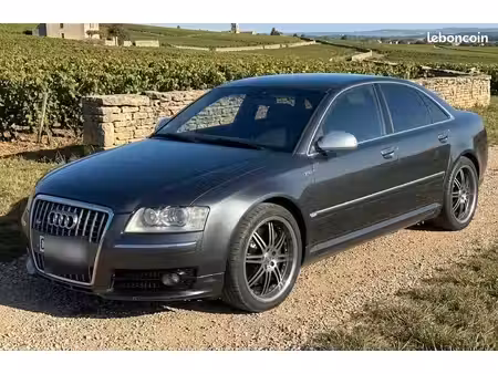 Audi A8 S8 V10 5.2 450 quattro