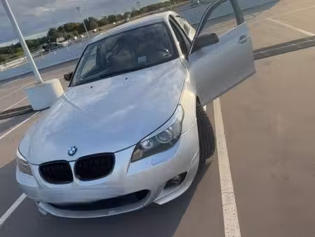 BMW Série 5 520i 2.2 170
