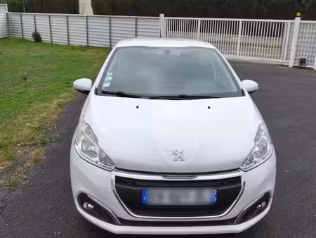 Peugeot 208 1.6 HDi 75