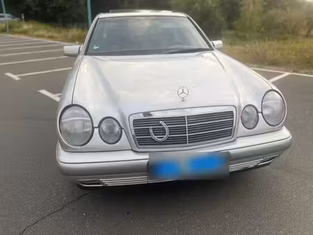 Mercedes-Benz Classe E E 230