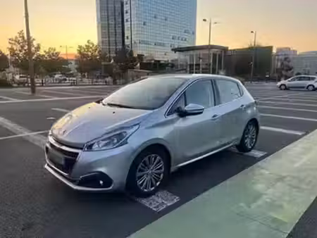 Peugeot 208 1.2 PureTech 82 Style