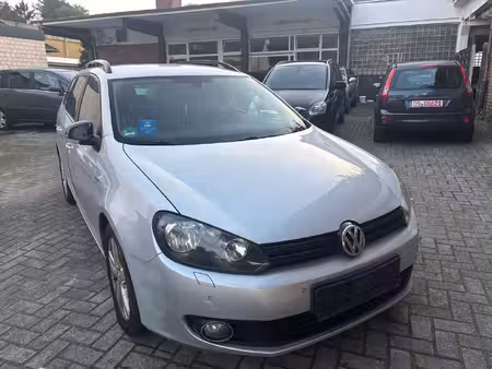 Volkswagen Golf 1.6 TDI 105 Confortline