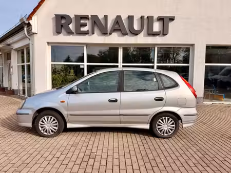 Nissan Almera Tino 1.8