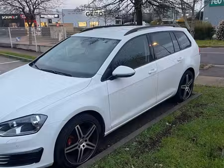 Volkswagen Golf 1.6 TDI 110
