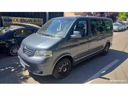 Volkswagen Multivan 2.5 TDI 174 Confortline