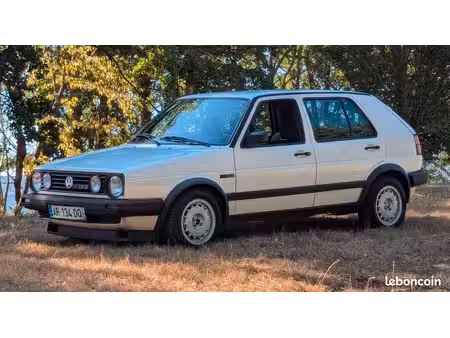Volkswagen Golf GTI 16S