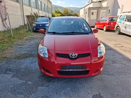Toyota Auris 1.4 97 Luna